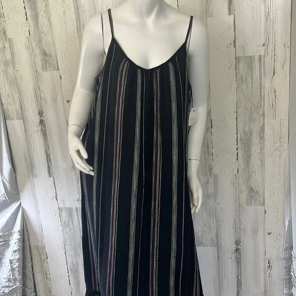 A2- Maxi patterned long dress NEW size M (8-10) TIME AND TRU - Picture 2 of 6